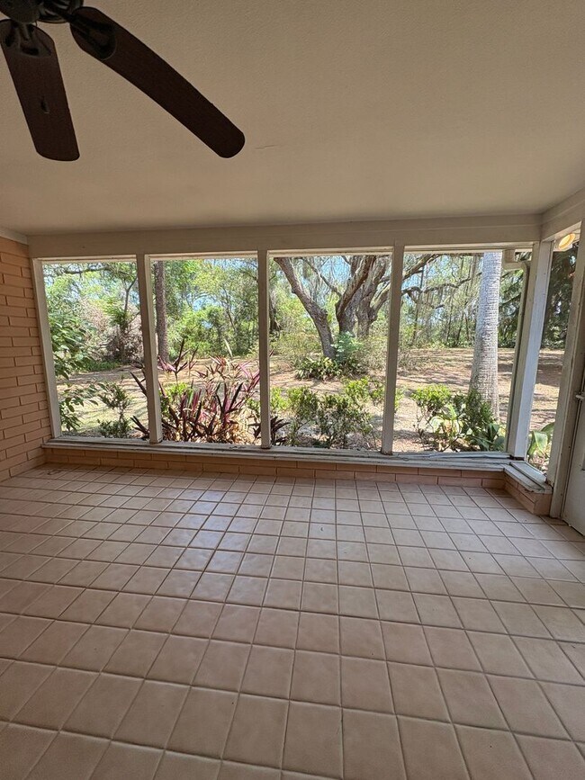 Building Photo - 2BR/2BA Home with Preserve View + Tennis C...
