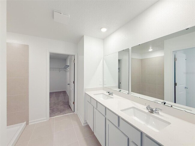 Building Photo - 4706 Golden Knight Blvd