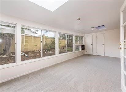 Building Photo - 1019 E Walnut Ave