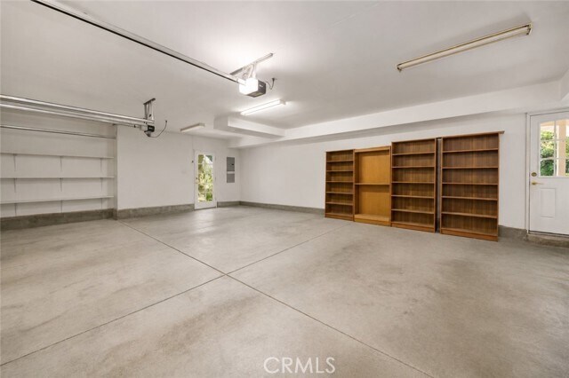 Building Photo - 5065 Casa Dr