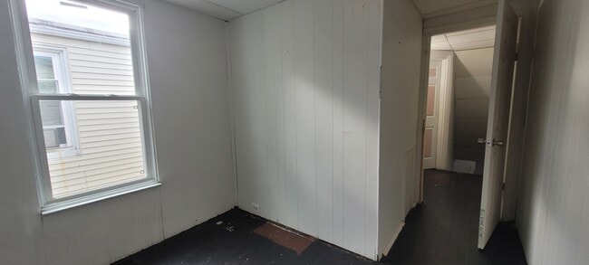 Building Photo - 3 bedroom 1 bathroom York, PA