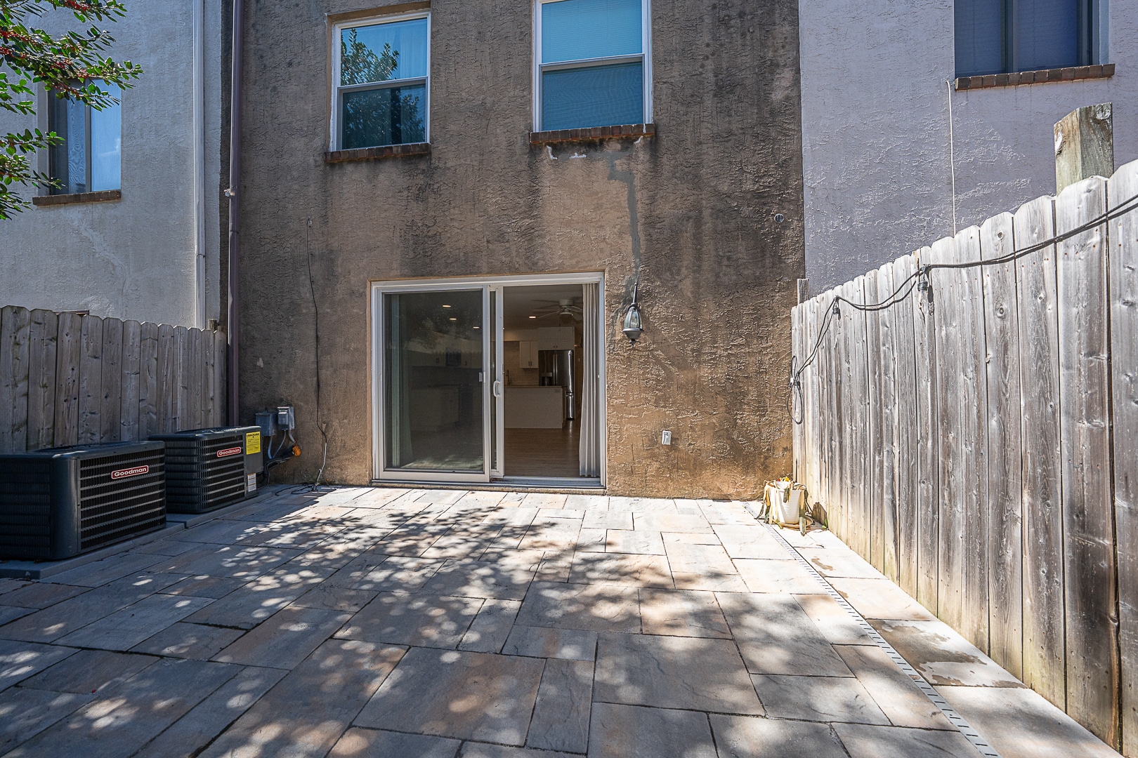 Building Photo - 765 N Ringgold St
