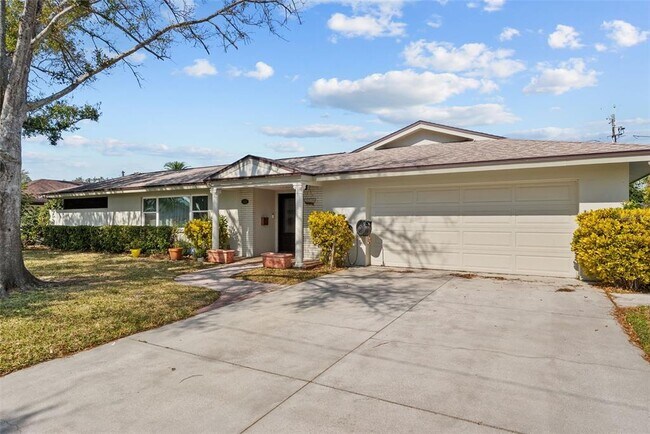 Building Photo - 1191 87th Ave N