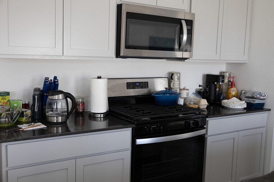 Building Photo - 5108 Marcasca Dr