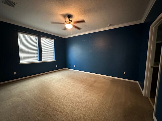 Building Photo - Adorable Home in Prime Location!