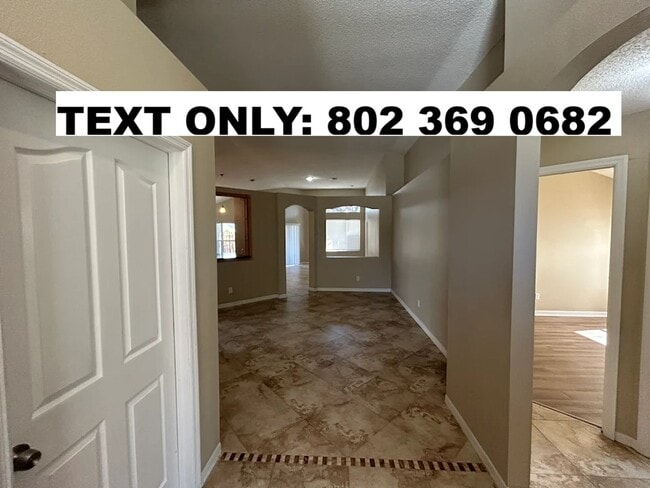 Building Photo - 1537 Scotch Pine Dr