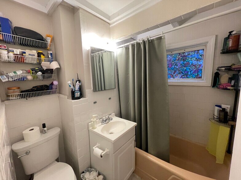 Building Photo - 375 Highland Ave