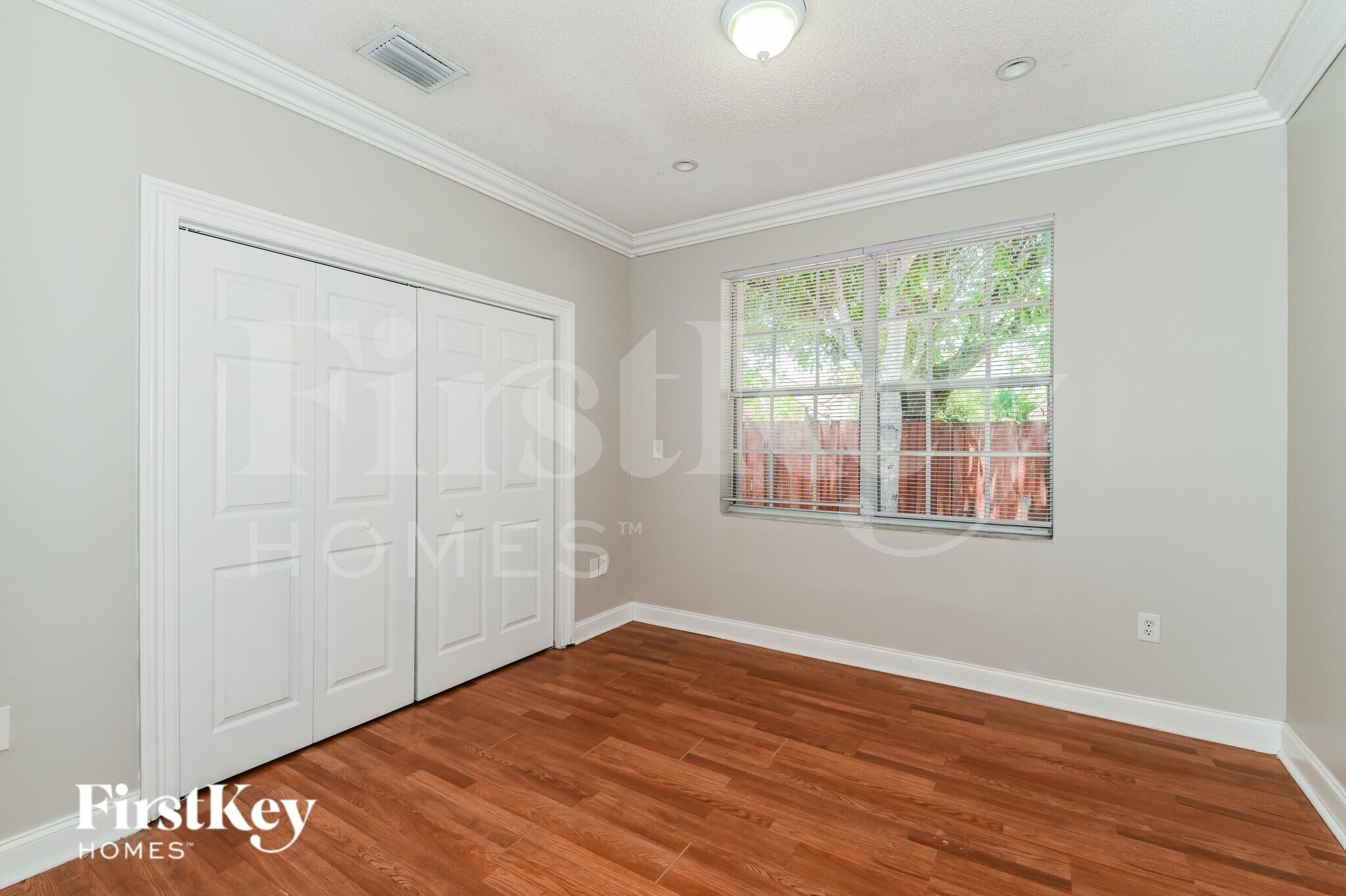 Building Photo - 10901 SW 161st Pl