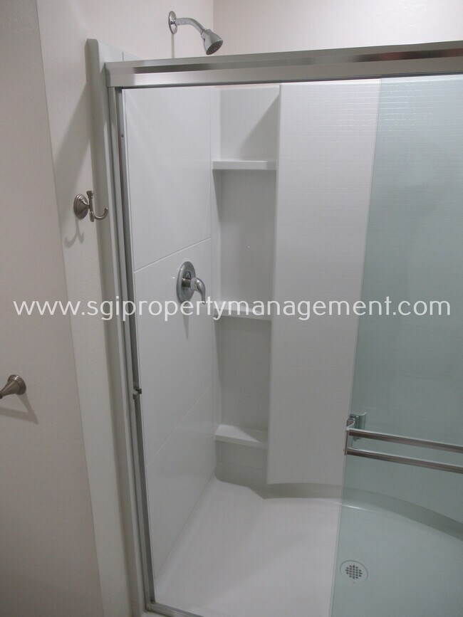 Building Photo - 19218 W Pierson St