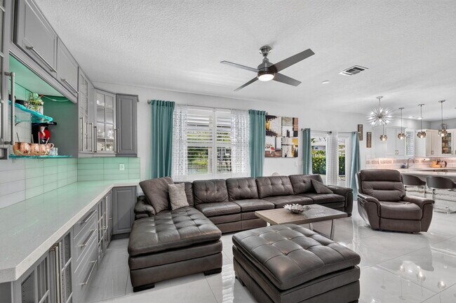 Building Photo - 8890 Cobblestone Point Cir