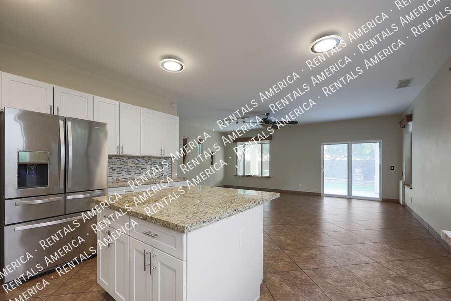 Building Photo - 3719 W Fallen Leaf Ln