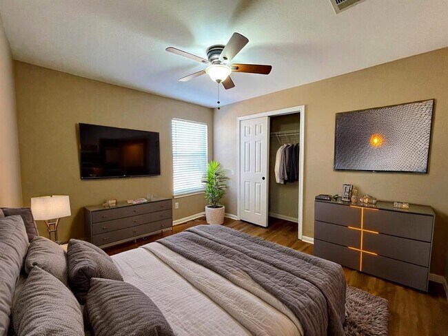 Building Photo - 145 Amber Ash Dr