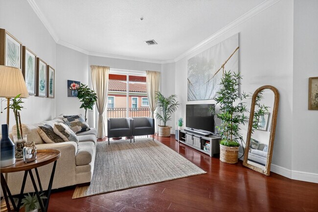 Building Photo - 4700 SW 160th Ave