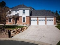 Building Photo - 8450 Melross Ct
