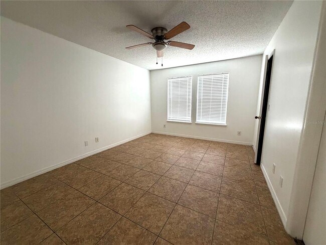 Building Photo - 6016 Westgate Dr