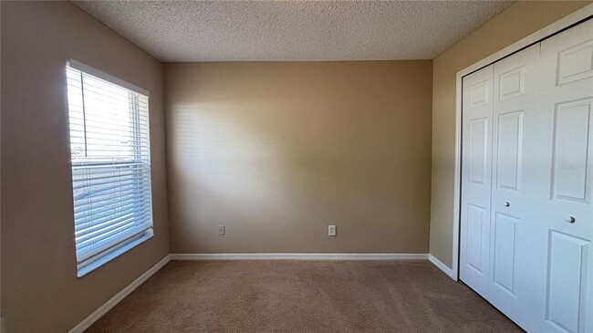 Building Photo - 252 Bramley Ct