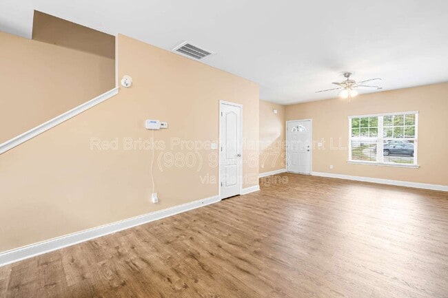 Building Photo - 12562 McGrath Dr