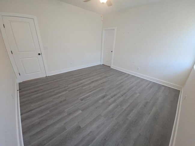 Building Photo - 3-bed, 2 bath Single Family Home for Rent!
