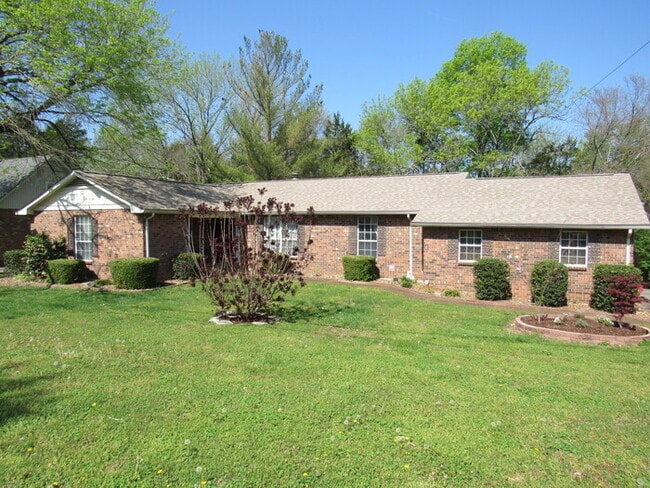 Primary Photo - 4 bedroom home w/ walking trail to Percy P...