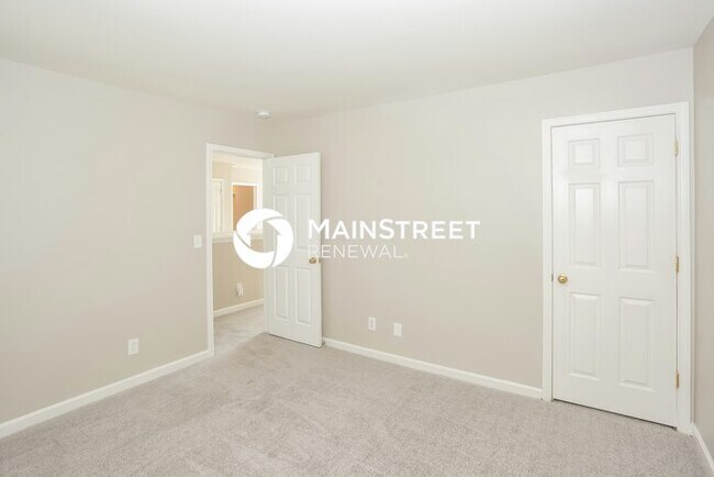 Building Photo - 3 Bedroom Pet-Friendly Home in Charlotte, ...