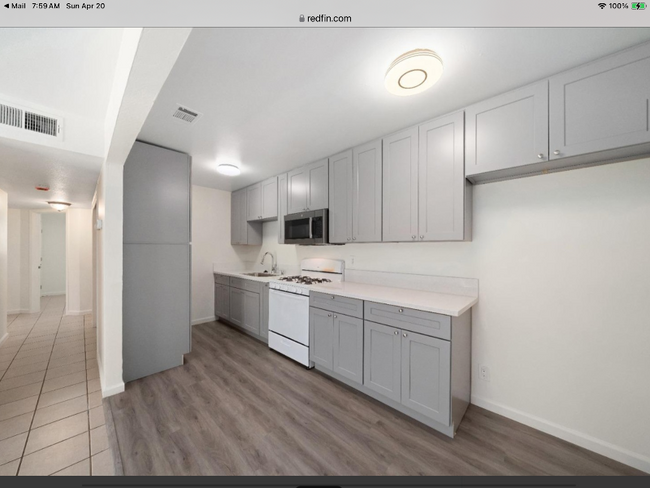 Building Photo - 3115 Manand St