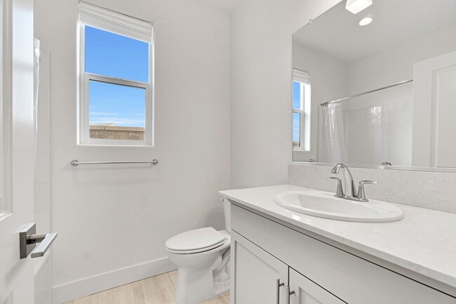 Building Photo - 863 Orchard Hills Rd