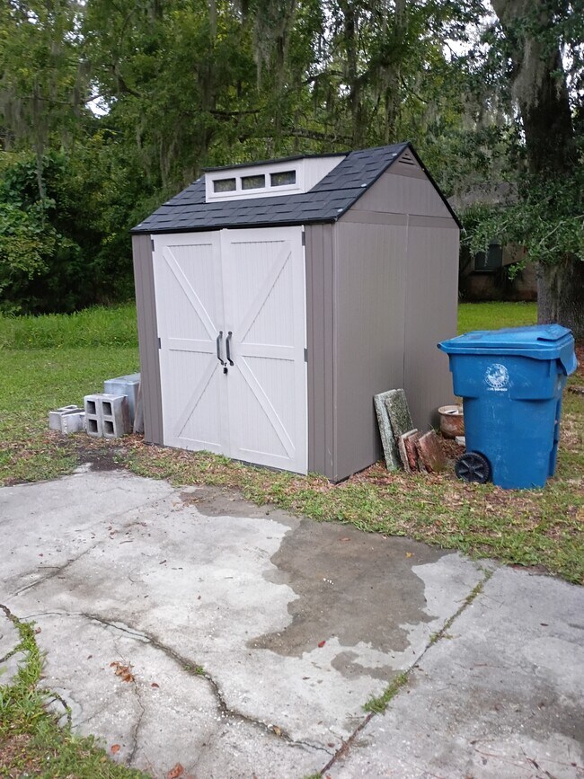 Large storage shed - 249 A St