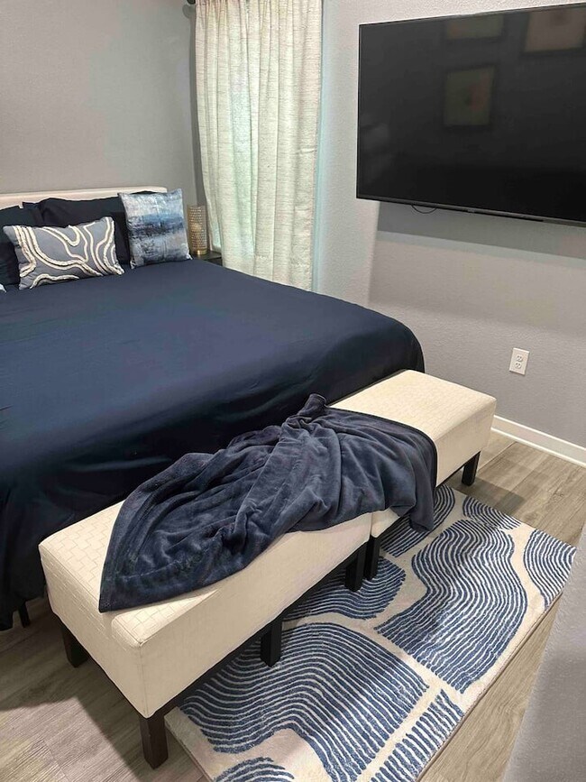 Building Photo - 7925 Brandon St