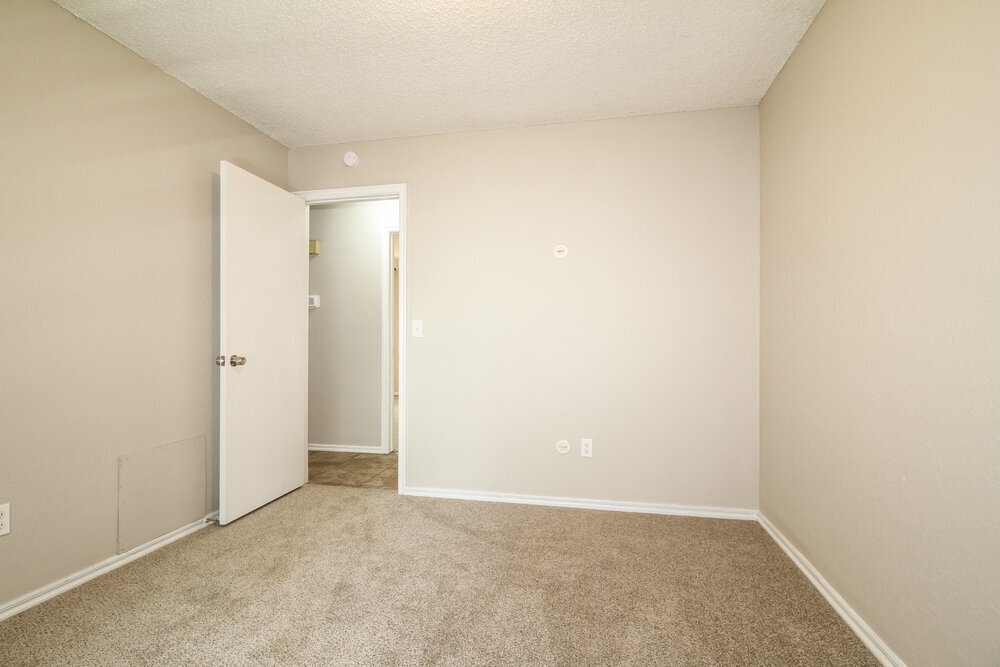 Building Photo - 829 Turtle Creek Rd