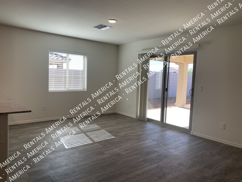 Building Photo - 2569 N Agave Ln
