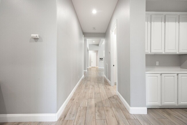 Building Photo - 49392 Hohokam River St