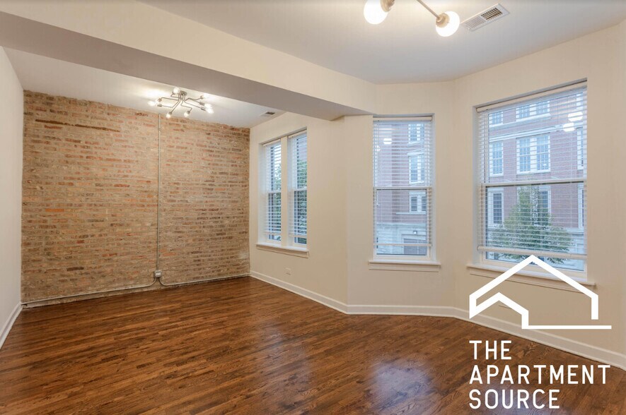 Building Photo - 1420 N Talman Ave