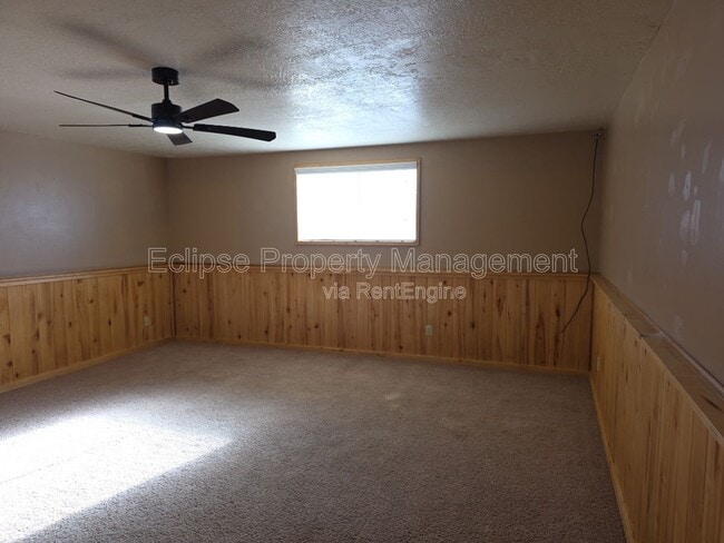 Building Photo - 721 3rd St