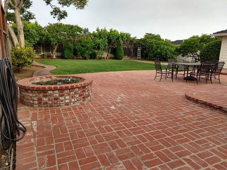 Building Photo - 299 Dallas Dr