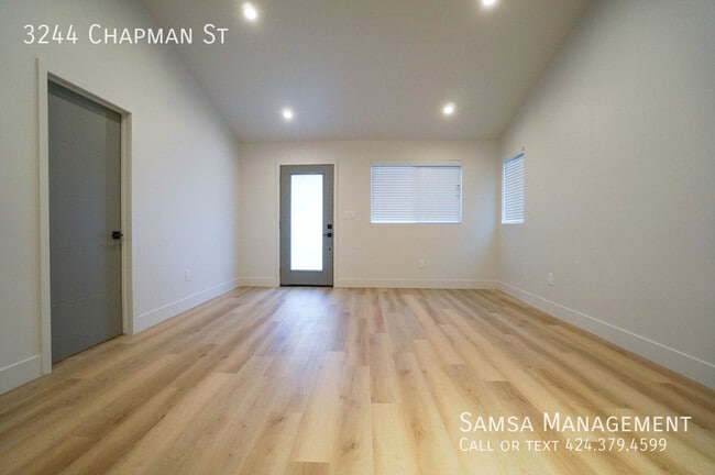 Building Photo - 3244 Chapman St