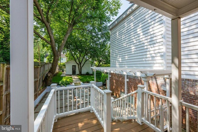 Building Photo - 4714 Upton St NW