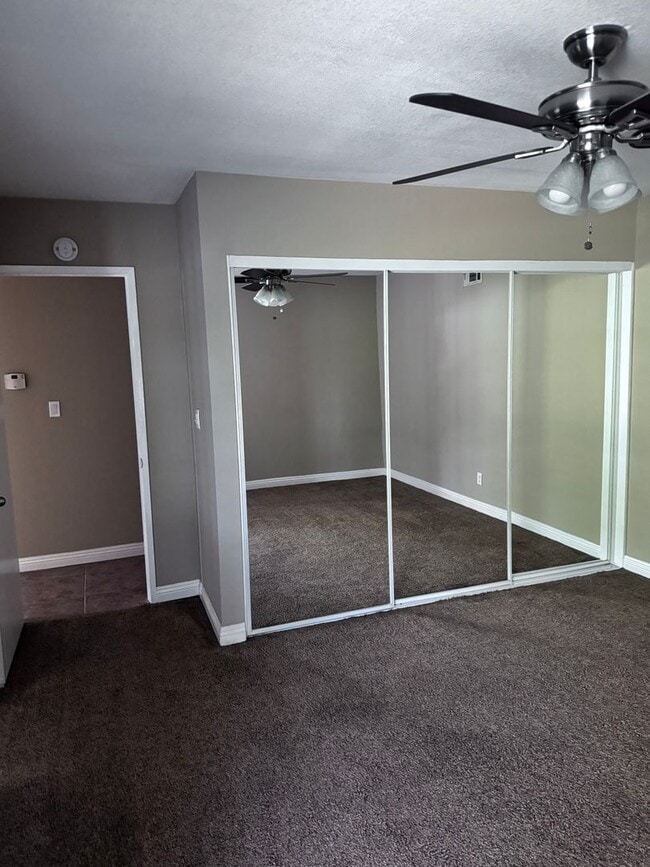 Building Photo - Beautiful 4 bed 2 baths house in a great a...