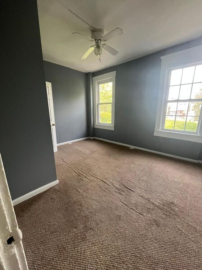 Building Photo - 1717 N Pulaski St