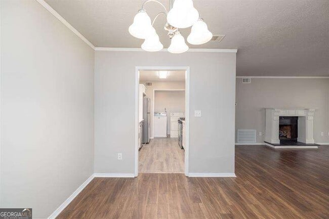 Building Photo - 306 Augusta Dr