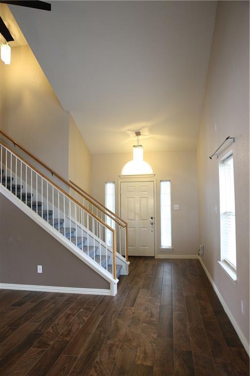 Building Photo - 525 Grey Feather Ct
