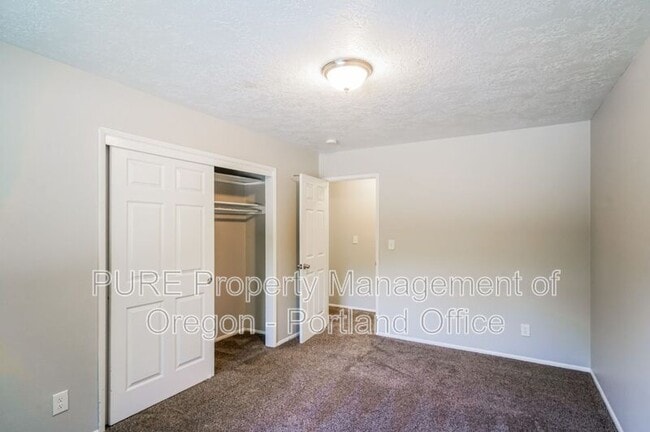 Building Photo - 1311 SE 130th Ave