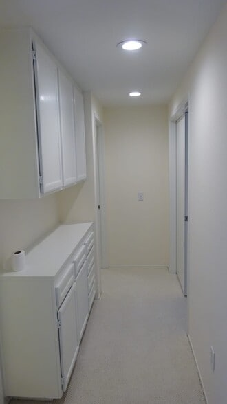 Building Photo - 9580 Hiker Hill Rd