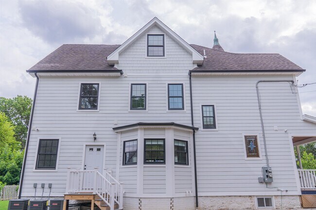 Building Photo - 36 Rutherford Pl