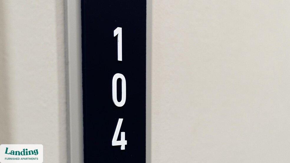 Building Photo - 1880 Maple Dr NW