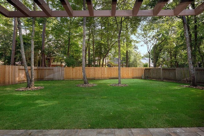 Building Photo - 14 Filigree Pines Pl