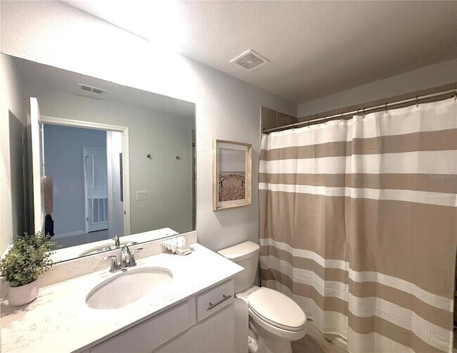 Building Photo - 12140 Wellen Golf St