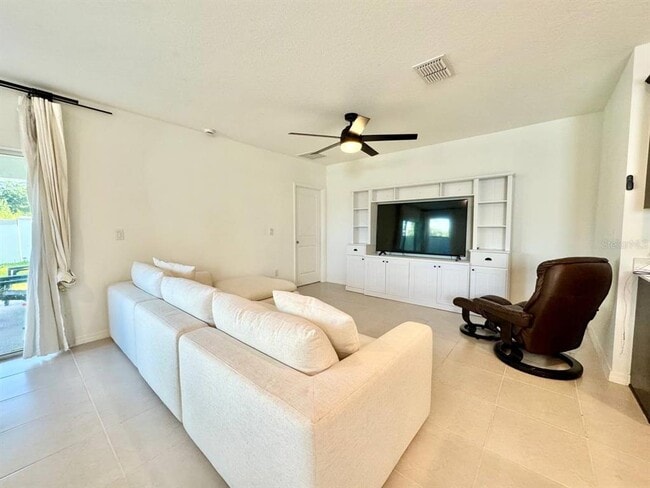 Building Photo - 20659 Drake Elm Dr