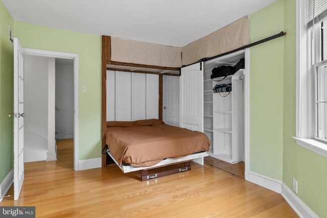 Building Photo - 2700-14 South St