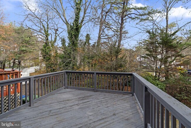 Building Photo - 70 Dorchester Cir