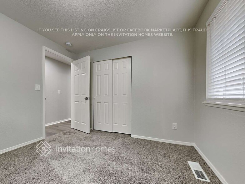 Building Photo - 5936 Danials Loop SE